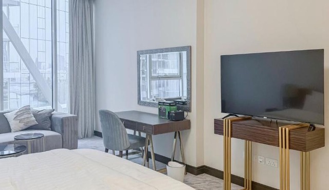 2BR Four Season View in Water Bay