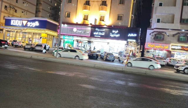 Abraj Al Taj Apartments serviced