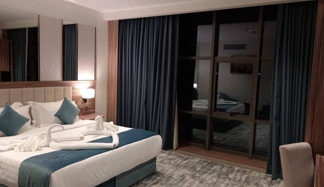 ALHYAT Hotel