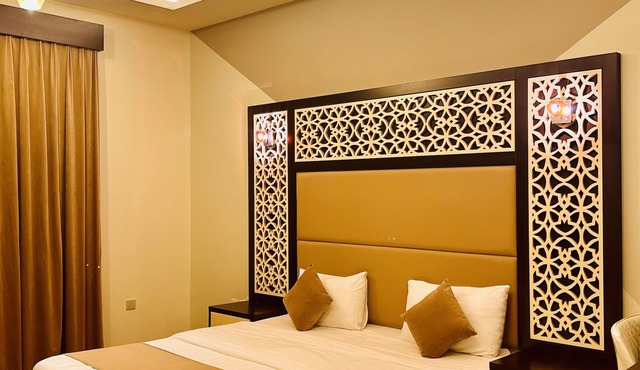 Arabian Palm Hotel