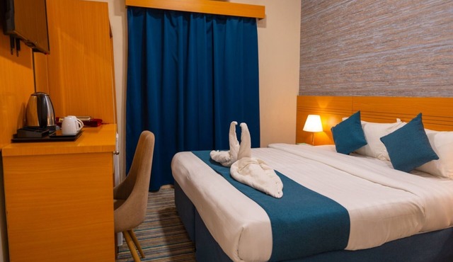 BARADIS LAND HOTEL
