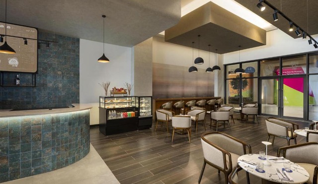 DoubleTree by Hilton Madinah Gate