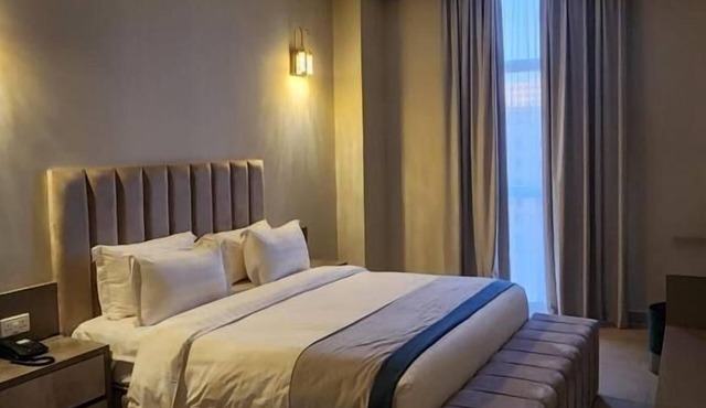 Eliana Hotel