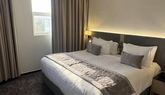 Fiori Airport hotel
