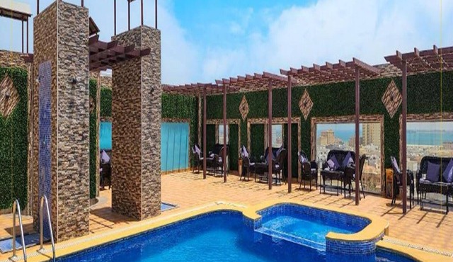 Holiday Al Khaleej Hotel