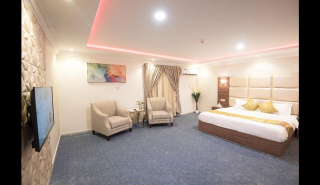 Janan Al Nakheel Serviced Apartments in Al Muzāḩimīyah