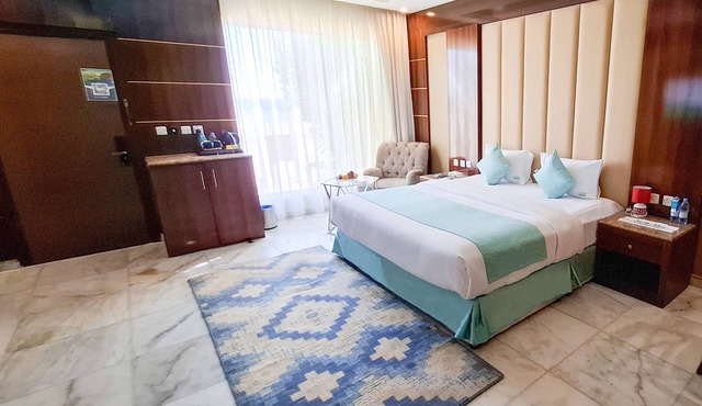 L'azure Beach Resort