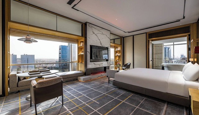Narcissus The Royal Hotel