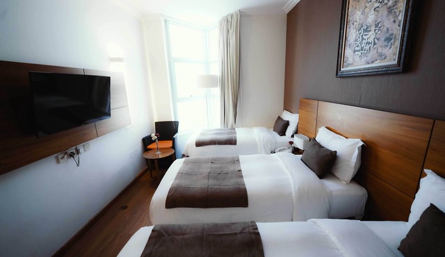 Nour Al Thuria Hotel
