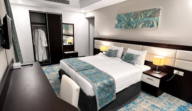 Open Hotel