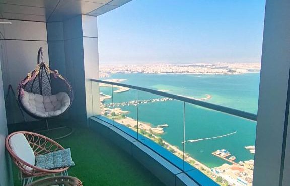 Panoramic Sea & City Views Private Balcony in Manama