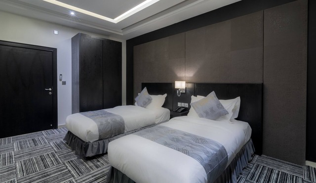 South Hotel Suites