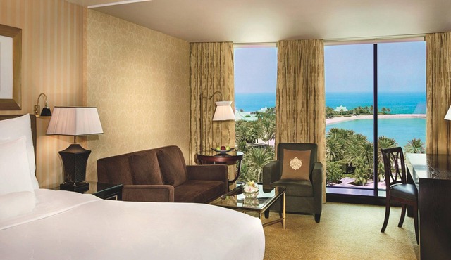 The Ritz-Carlton, Bahrain
