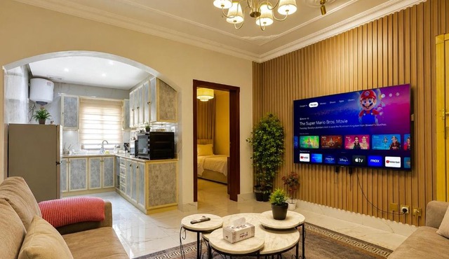 Three Rooms Family Apartment in Heart of Olaya