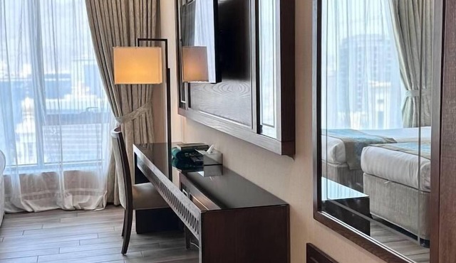 Violet Al Azizia Hotel