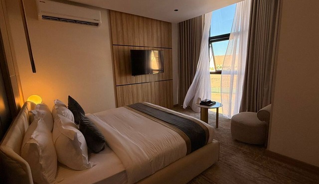 White Season Hotel in Haql