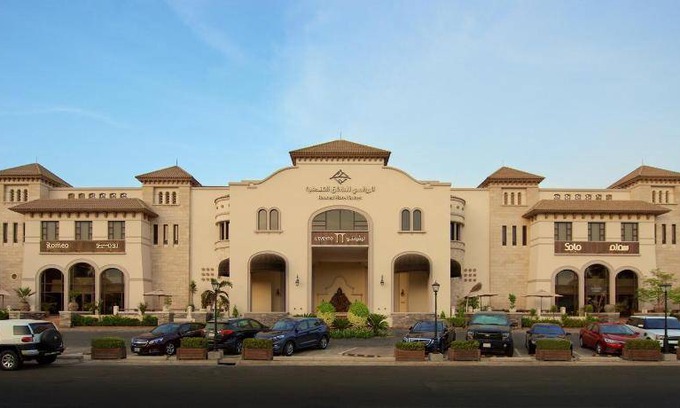 Al-Rawdah Hotel | 120 m² Hotel ∙ 4 bedrooms ∙ 7 guests