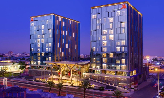 Al Bawadi Hotel | 195 m² Hotel ∙ 127 guests