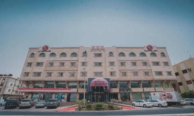 Al Faisaliyah Hotel | 50 m² Hotel ∙ 10 guests