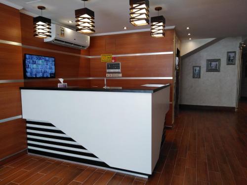 Sari Street Apartment | Al Rawda Jewel Apartment Hotel