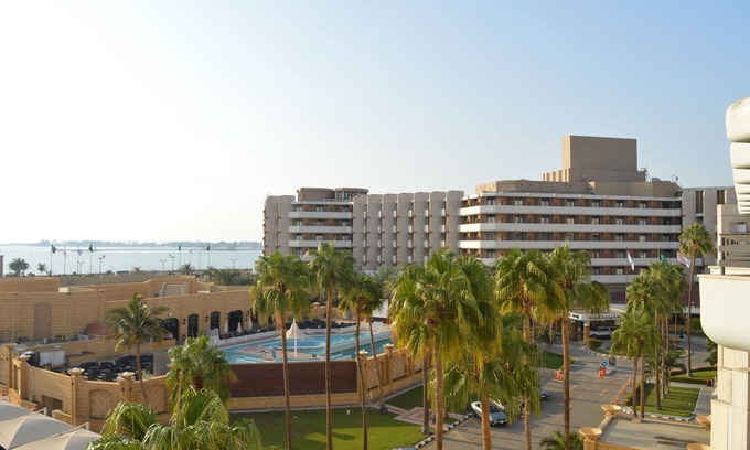 Al-Hamra'a Apartment | The Apartments