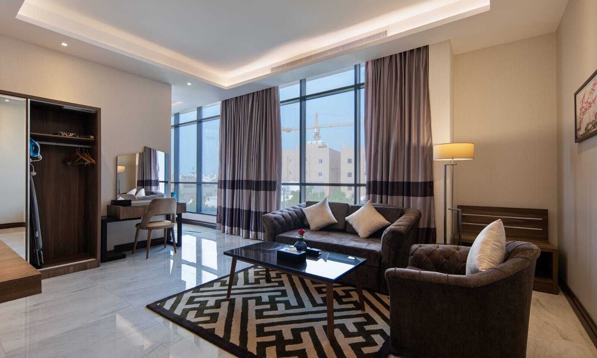 Hera Street Hotel | Gladiolus Hotel