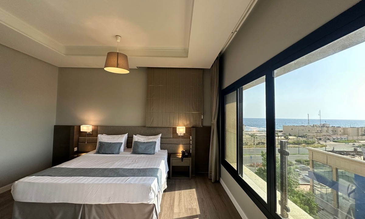 Ash Shati Hotel | loren serviced Apartment Corniche