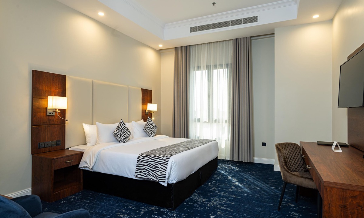 Jeddah Hotel | Dancenter Jeddah Near King Fahd's Fountain
