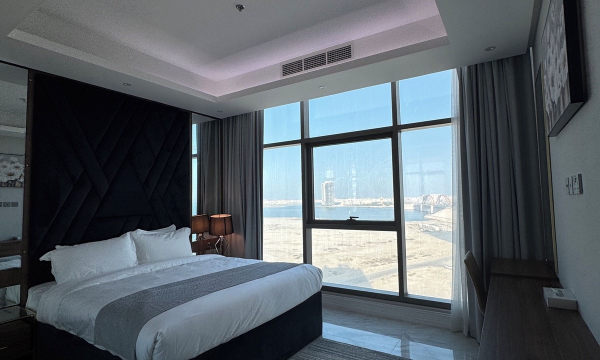 Manama Hotel | Al Safwa Two