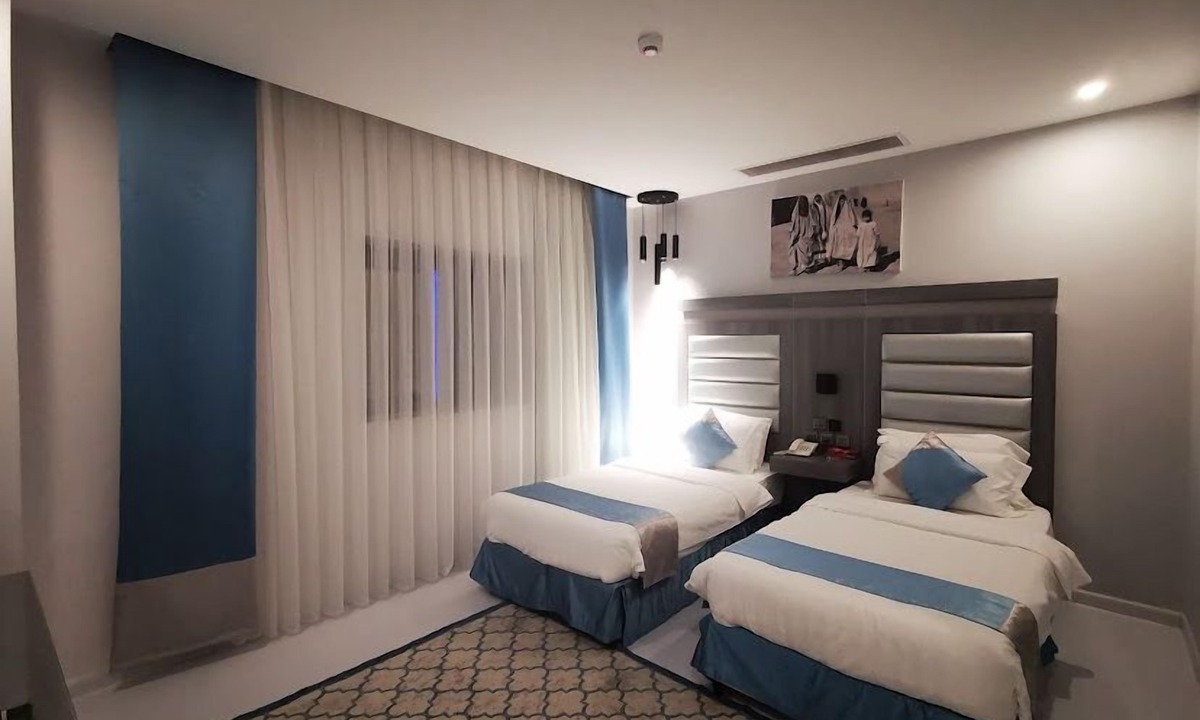 Sari Street Hotel | Manazeli Al Corniche Hotel
