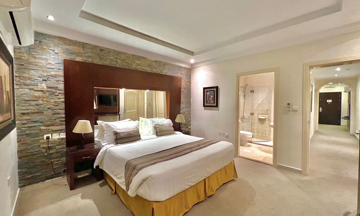 Sari Street Hotel | loren serviced Apartment Alslamah
