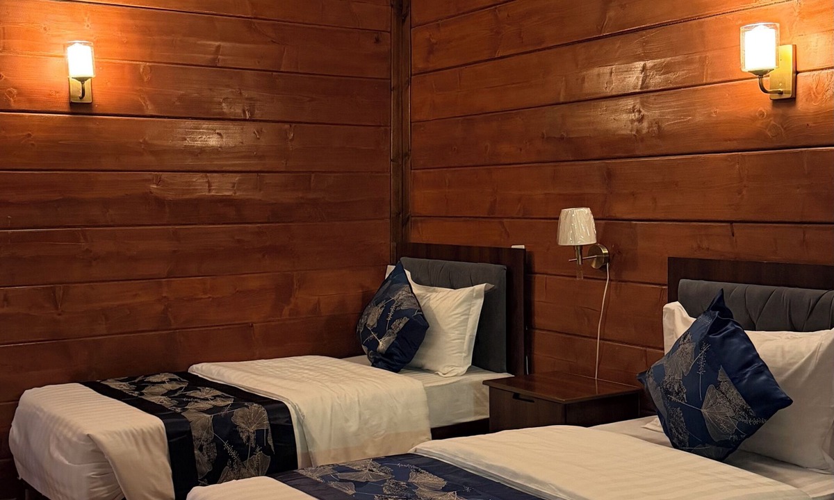 Dhahban Hotel | Riza Hotel Chalets