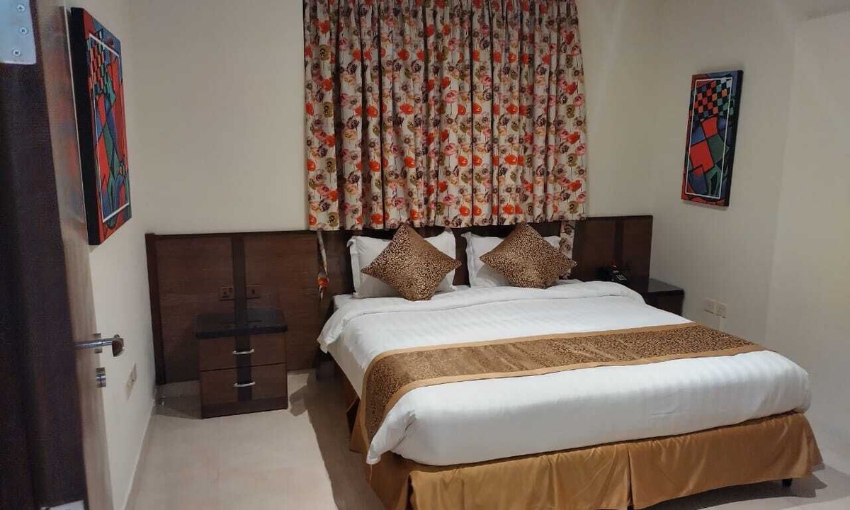 Hera Street Hotel | Golden New Heraa