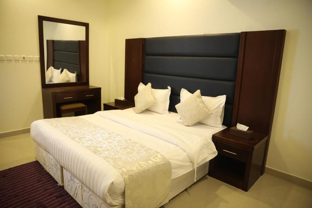 Riyadh Apartment | Quiet Room 6