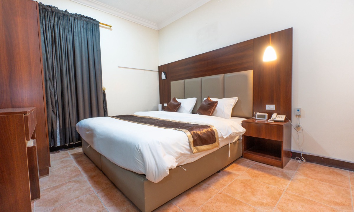 Al Mubarraz Apartment | Al Eairy Serviced Apartments Company is a one-person company 4