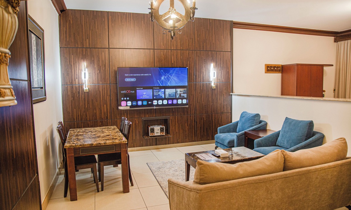 Qurish Street Apartment | Orans Suites