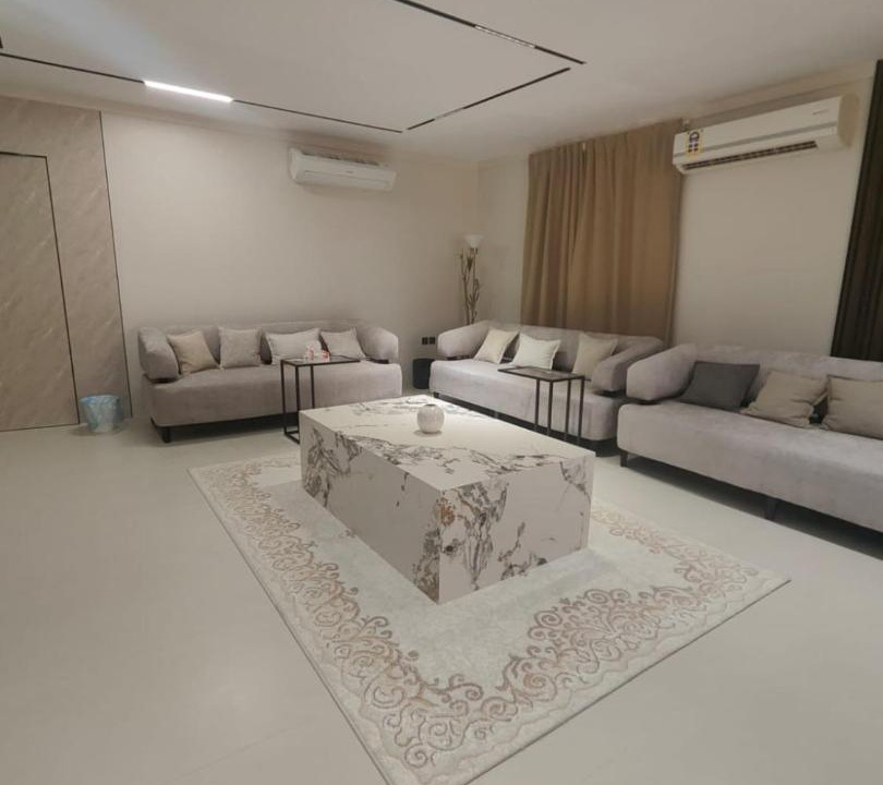 Unaizah Ski Chalet | شالية مروج اوهانا
