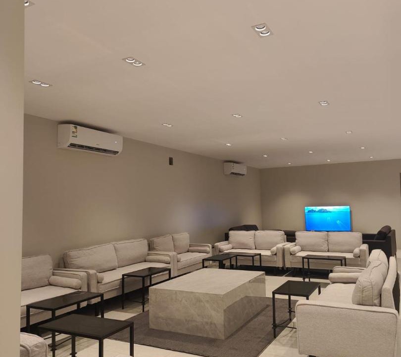 Unaizah Ski Chalet | شالية اوهانا