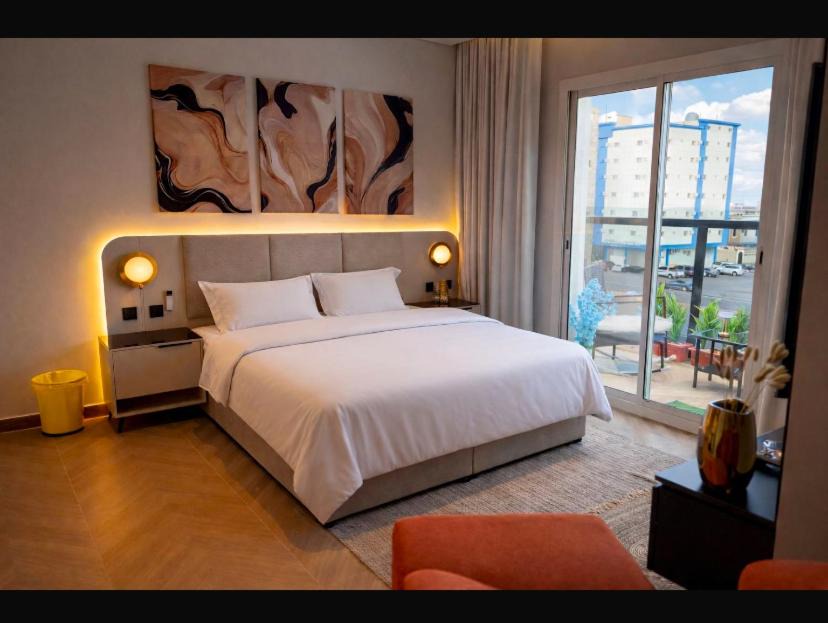 Tabuk Apartment | منوة المساكن 1