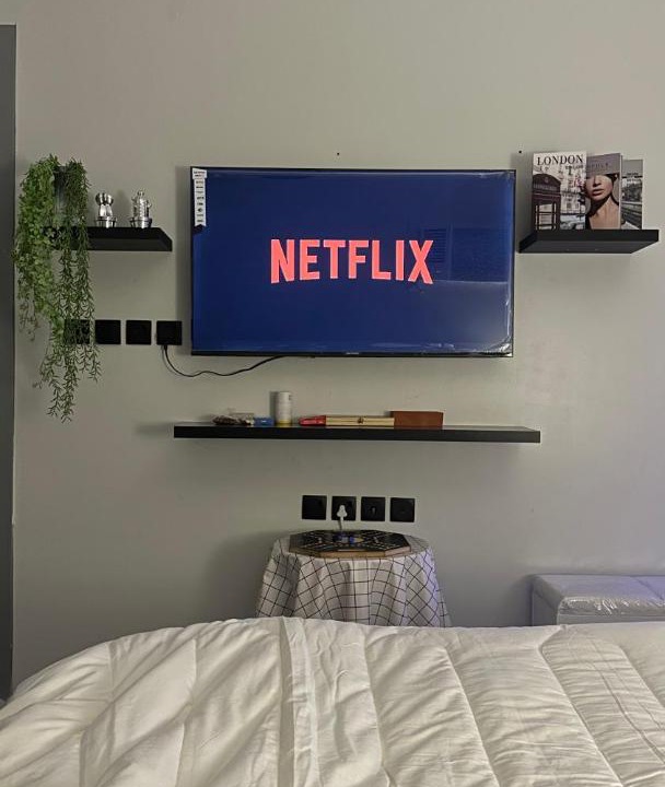 Buraydah Apartment | Modern Studio أستديو حديث