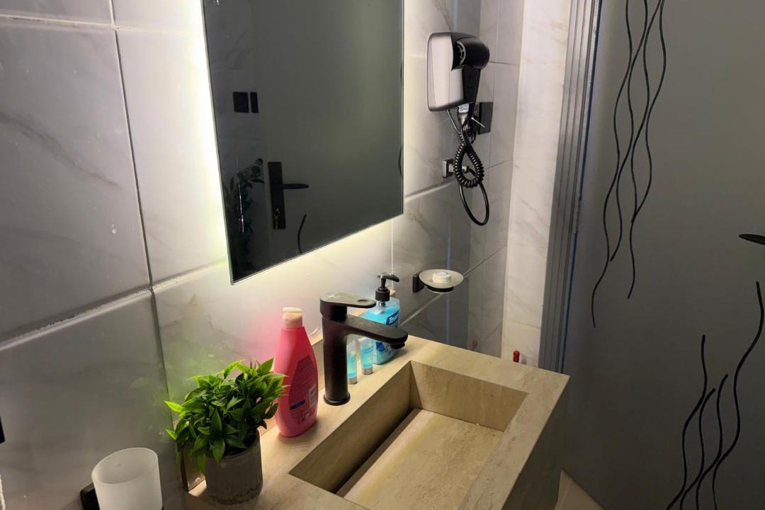 Al Bawadi Apartment | Quiet Home