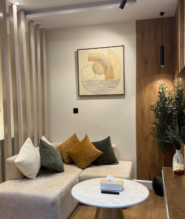 Qurish Street Apartment | Luxury JR Apartment Bawadi - Self check in