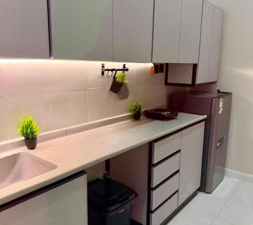 Al Kura Apartment | أورا ل التأجير اليومي للعائلات فقط