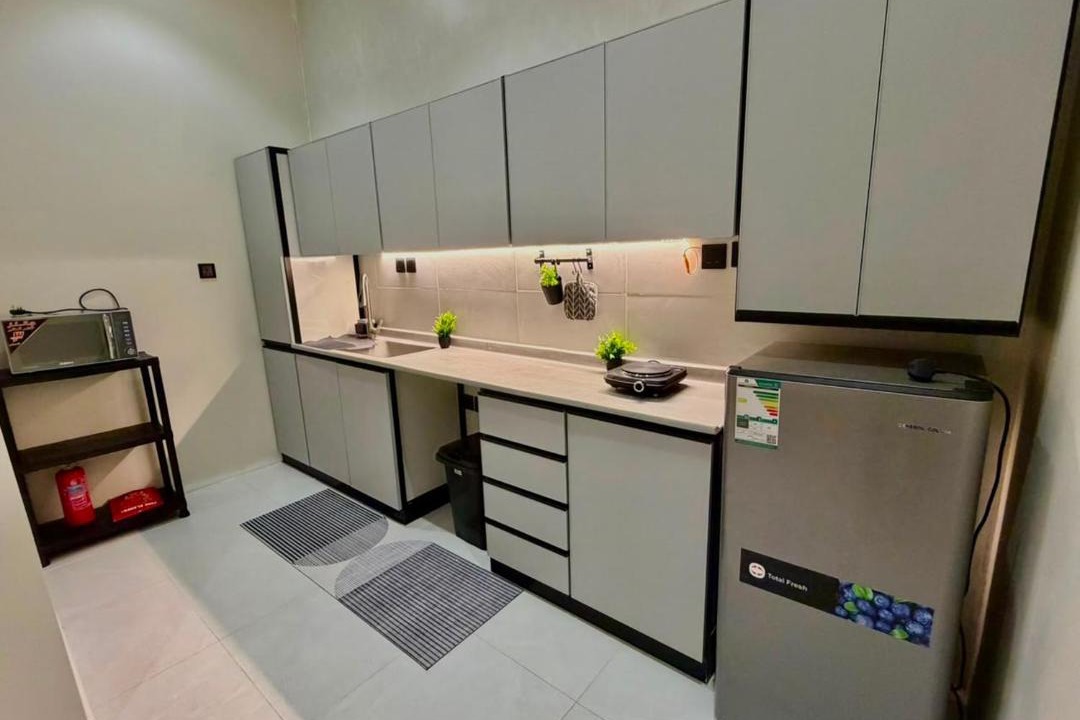 Al Kura Apartment | أورا ل التأجير اليومي للعائلات فقط