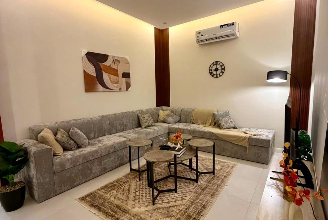 Al Kura Apartment | أورا ل التأجير اليومي للعائلات فقط