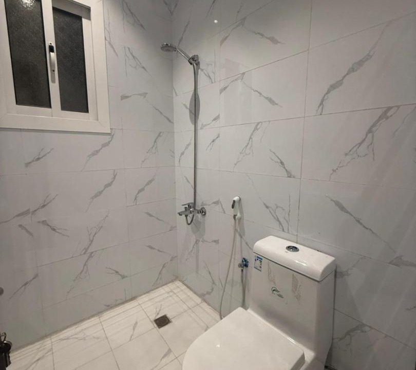 Jeddah Apartment | غرفة بسرير ماستر بالقرب من مطار عبدالعزيز
