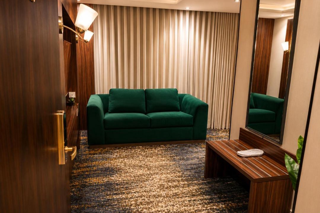Al-Hamra'a Hotel | IQ Hotel alhamra فندق اي كيو الحمراء