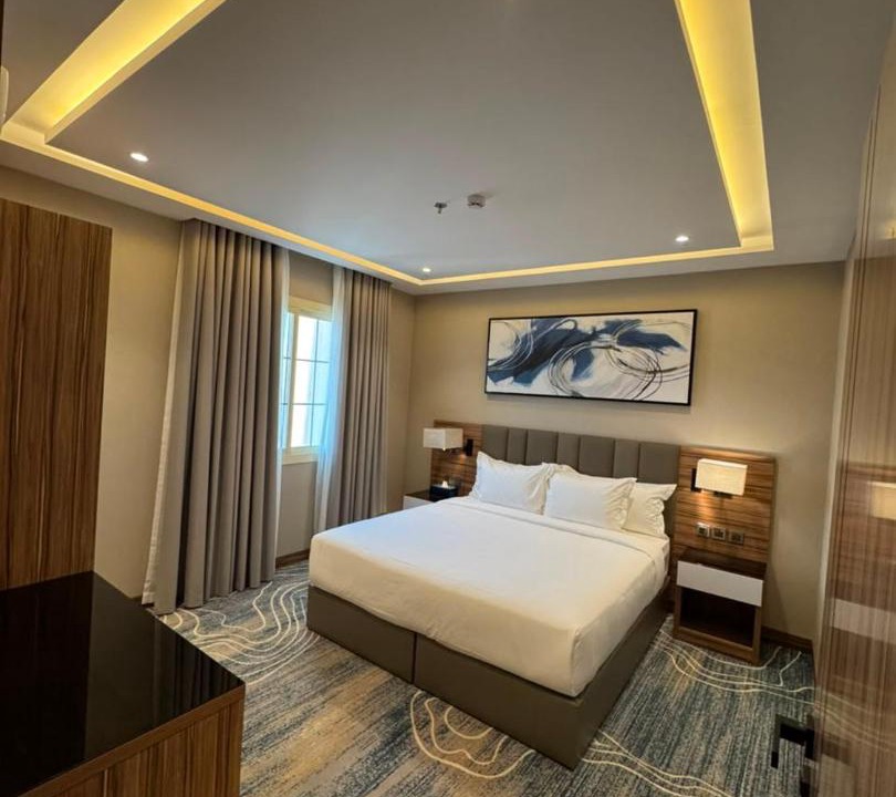 Baljurashi Hotel | Warwick Al Baha Hotel
