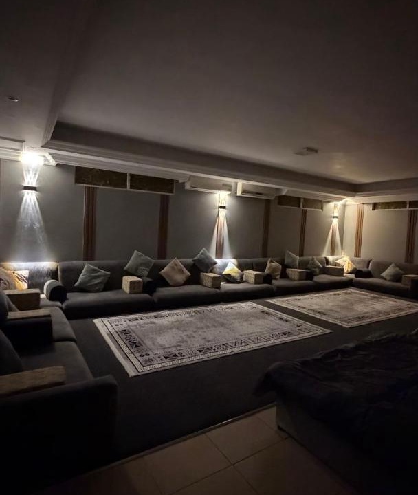 Jeddah Apartment | Modernistic Antique Stay
