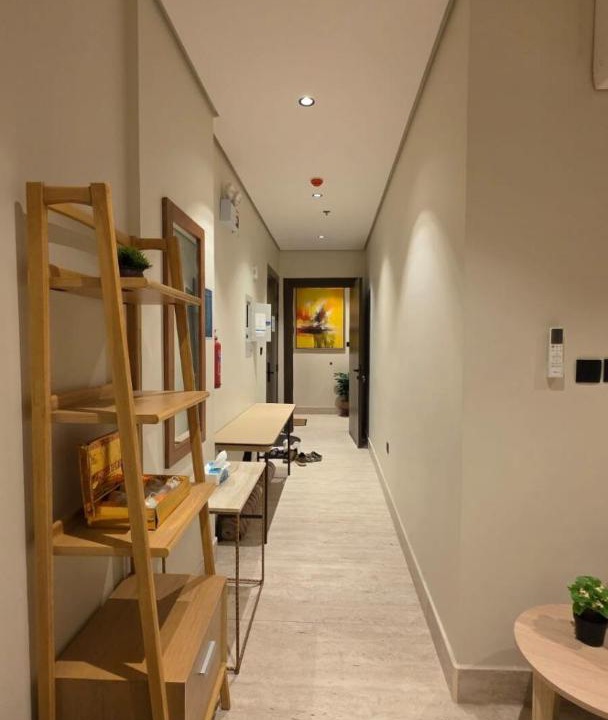 Dammam Apartment | شقة بصالة وخمس غرف نوم بالقرب من المدينة العالمية